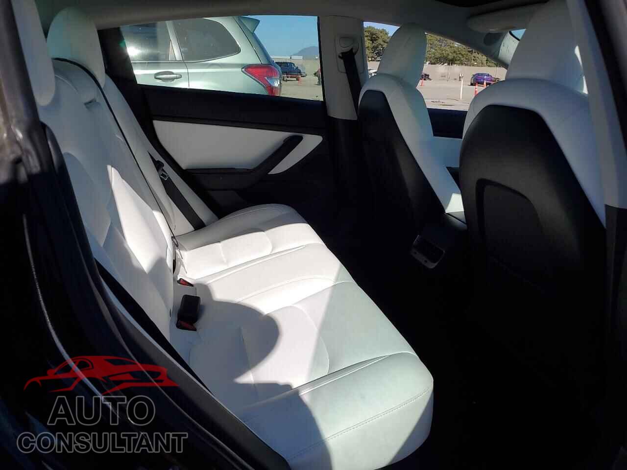 TESLA MODEL 3 2020 - 5YJ3E1EA3LF718038