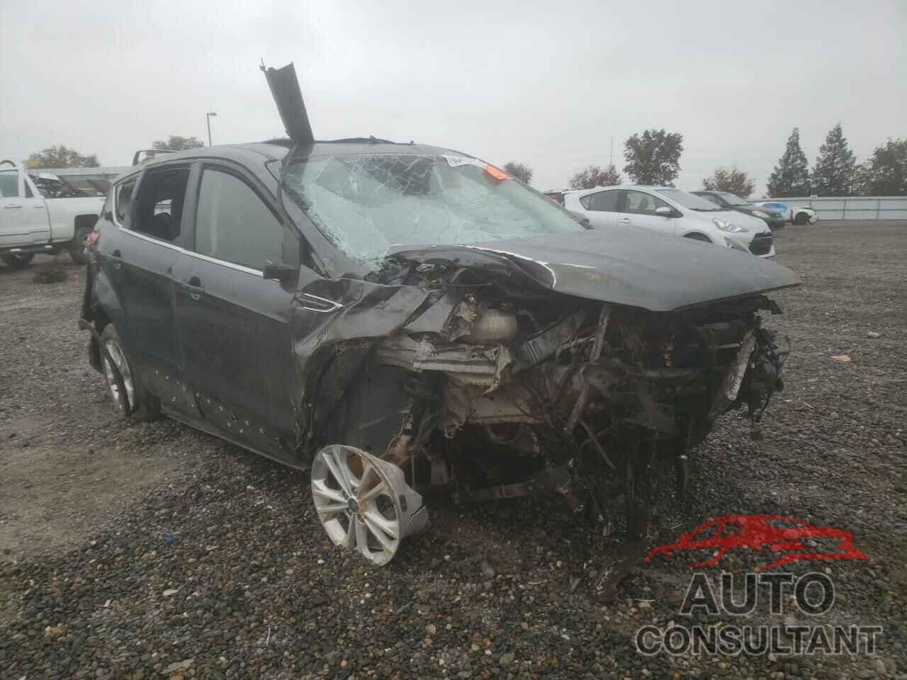 FORD ESCAPE 2017 - 1FMCU9G94HUC53154