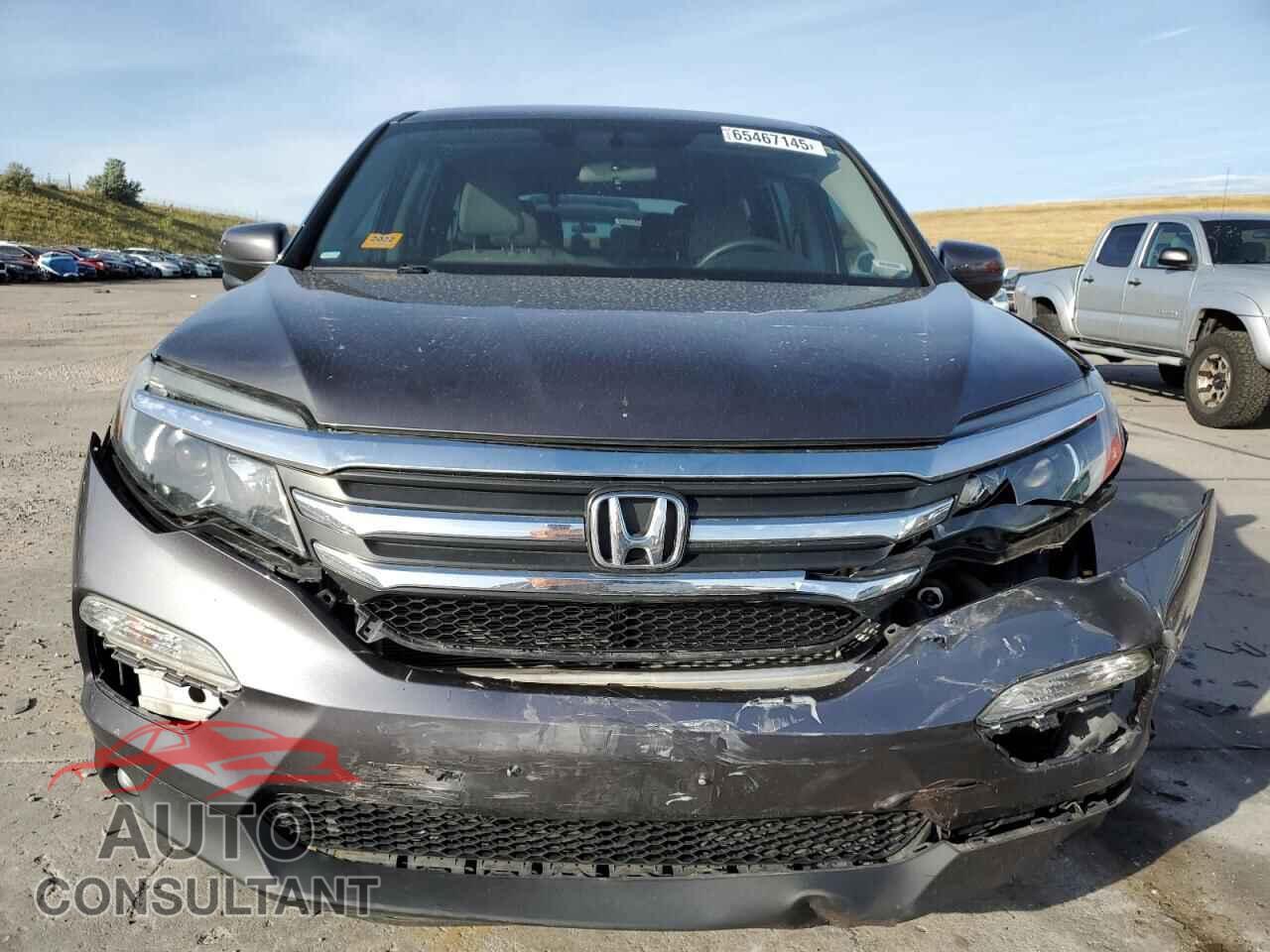 HONDA PILOT 2017 - 5FNYF6H32HB063486
