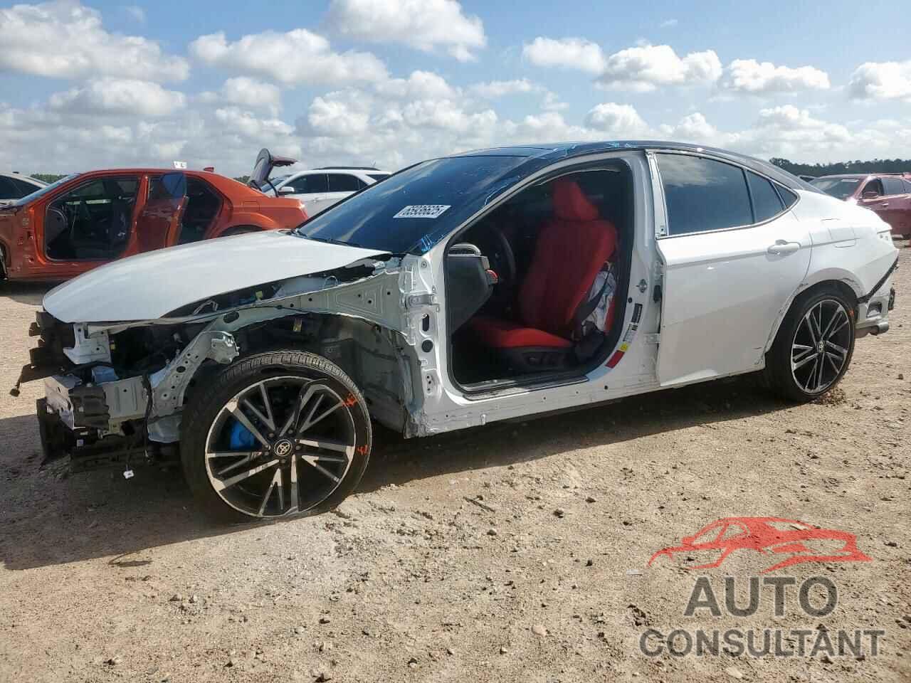 TOYOTA CAMRY 2025 - 4T1DAACKXSU133132