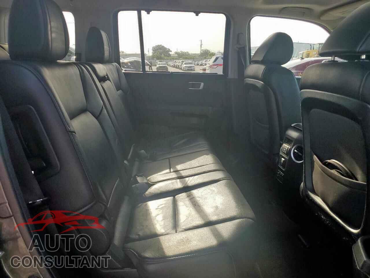 HONDA PILOT 2013 - 5FNYF3H91DB005768