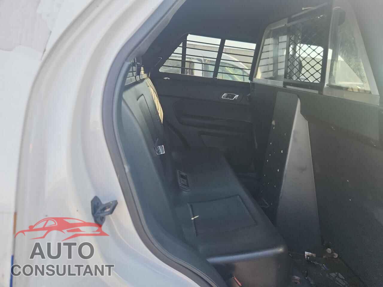 FORD EXPLORER 2018 - 1FM5K8AR9JGB19276