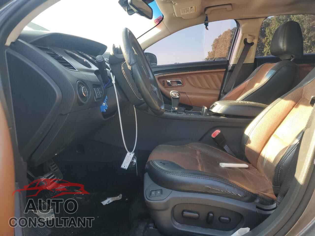 FORD TAURUS 2012 - 1FAHP2KT8CG137190