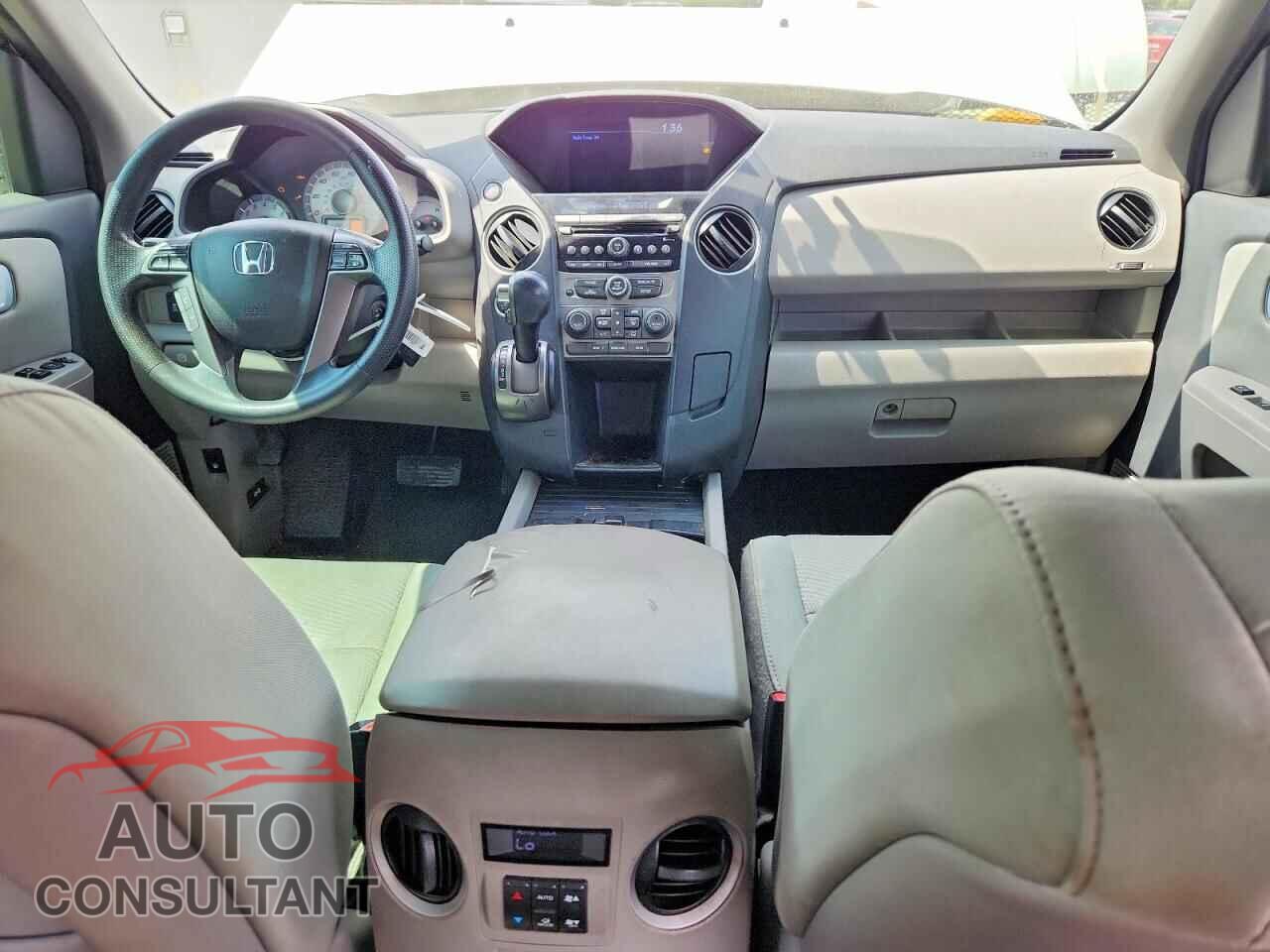 HONDA PILOT 2015 - 5FNYF4H22FB014443