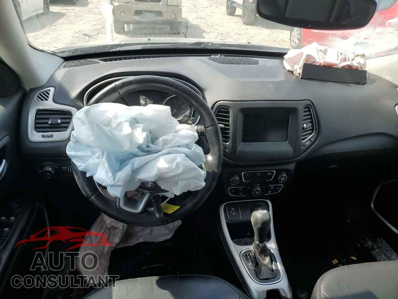 JEEP COMPASS 2019 - 3C4NJCBB4KT743589
