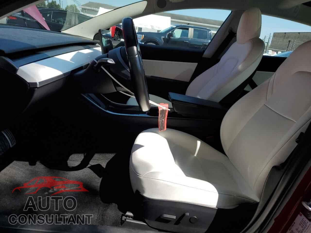 TESLA MODEL 3 2018 - 5YJ3E1EB0JF055338