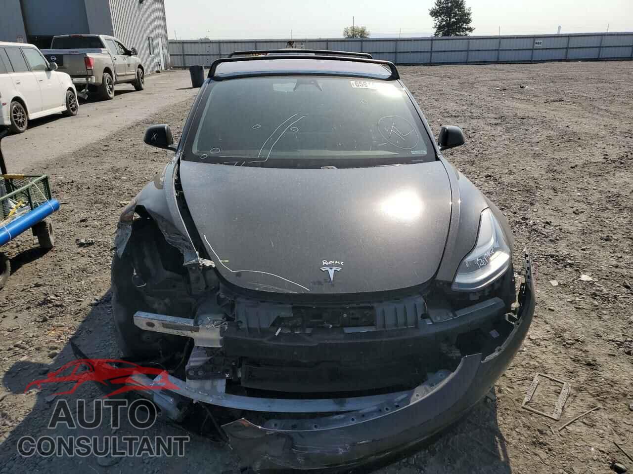 TESLA MODEL 3 2018 - 5YJ3E1EB2JF185394