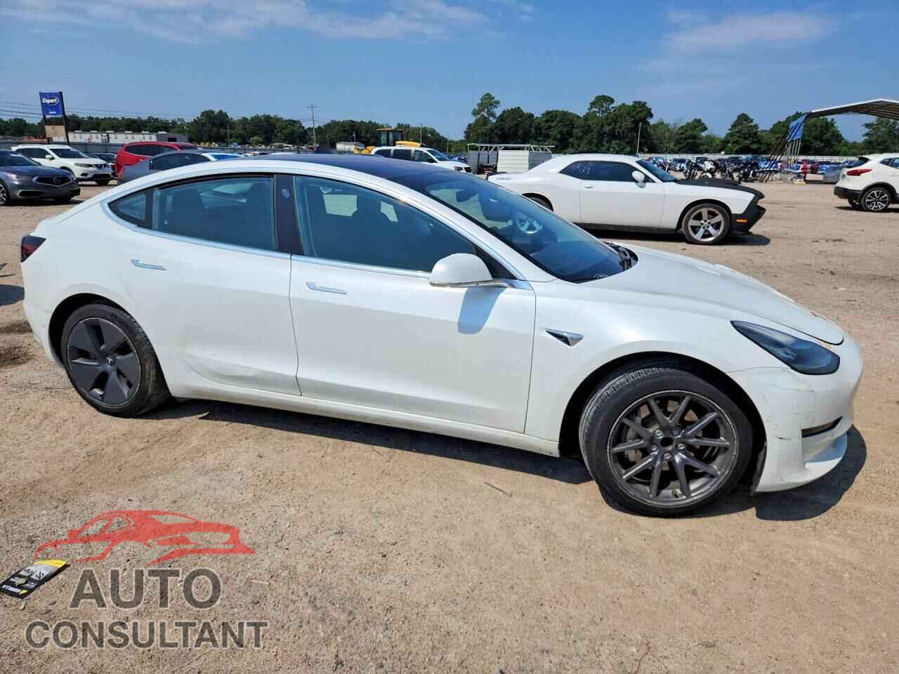 TESLA MODEL 3 2018 - 5YJ3E1EA0JF053984