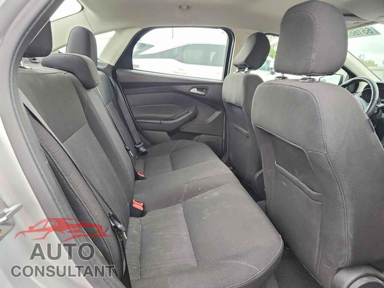 FORD FOCUS 2016 - 1FADP3F24GL359292