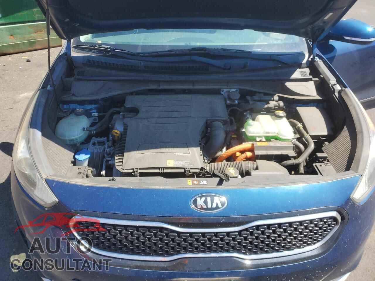KIA NIRO 2017 - KNDCE3LC8H5051119