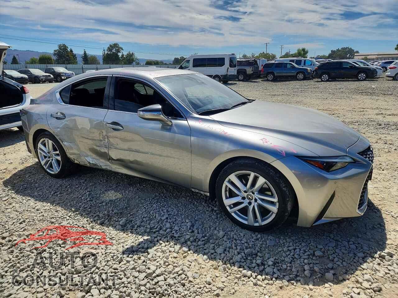 LEXUS IS 2021 - JTHCA1D22M5112169