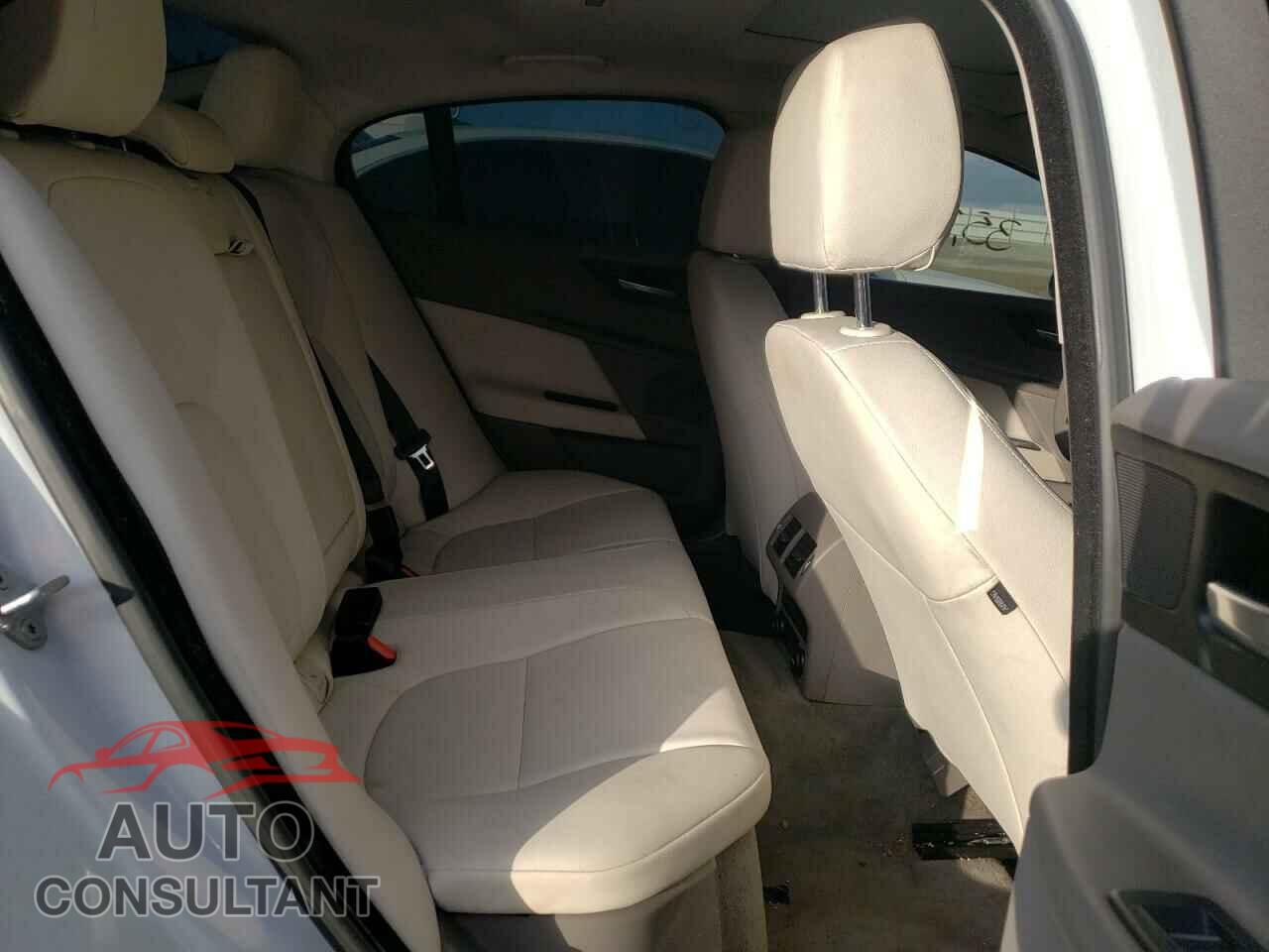 JAGUAR XE 2017 - SAJAD4BV4HA966433