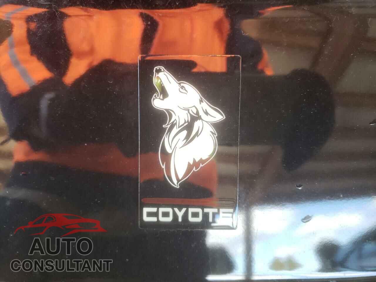 FORD MUSTANG 2018 - 1FA6P8CF8J5122393