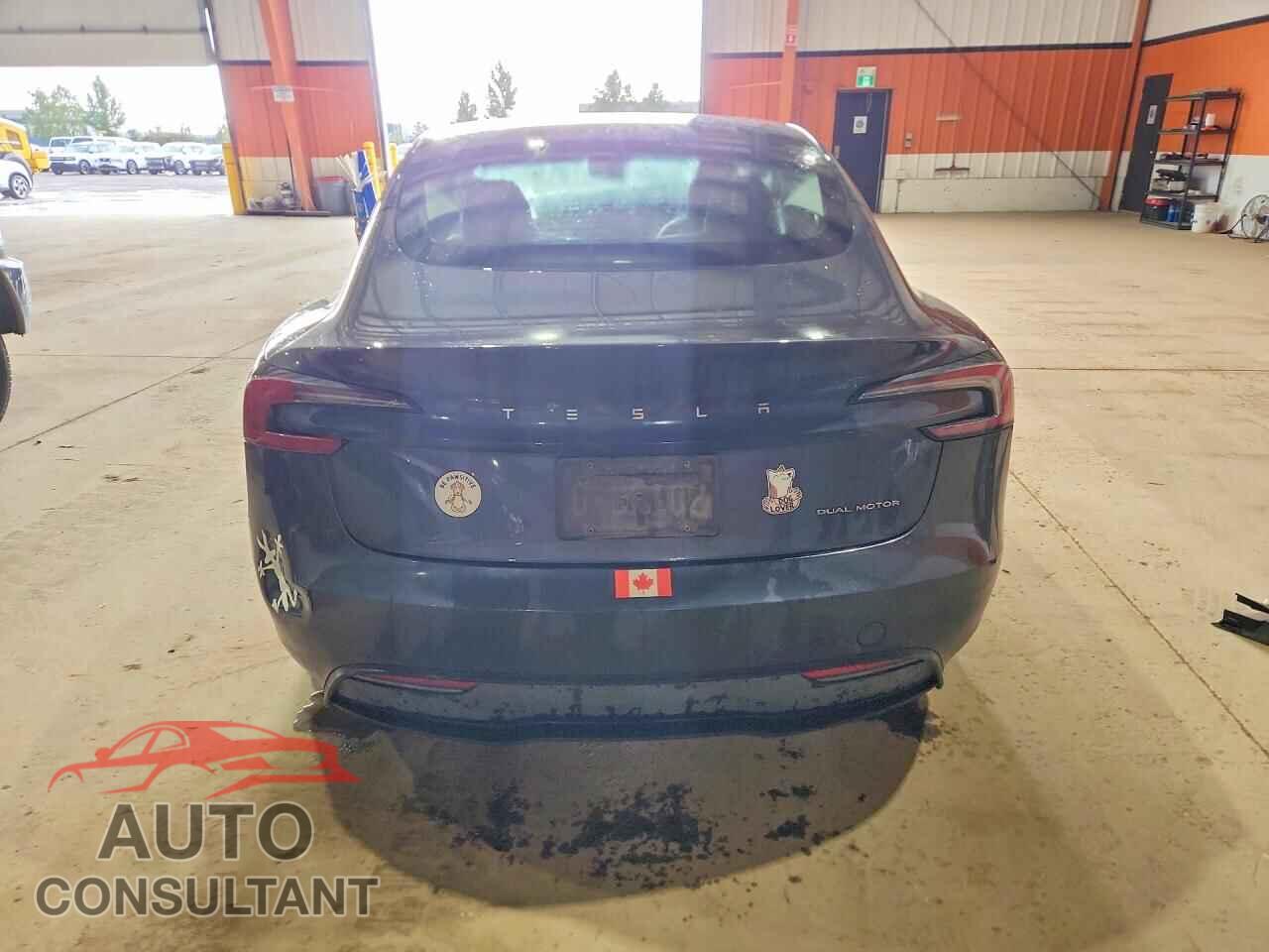 TESLA MODEL 3 2024 - LRW3E7EB4RC135699