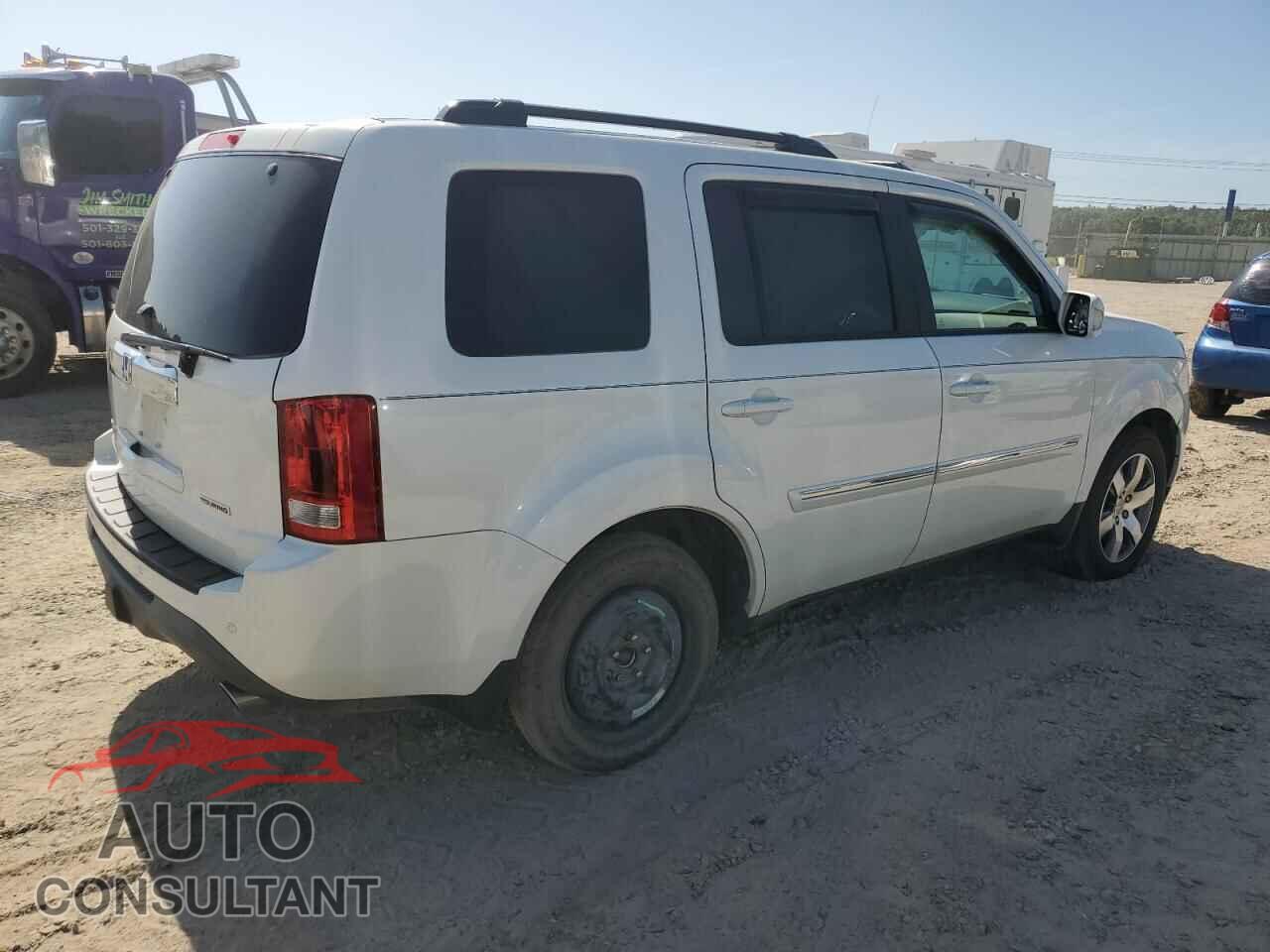 HONDA PILOT 2015 - 5FNYF3H92FB017561