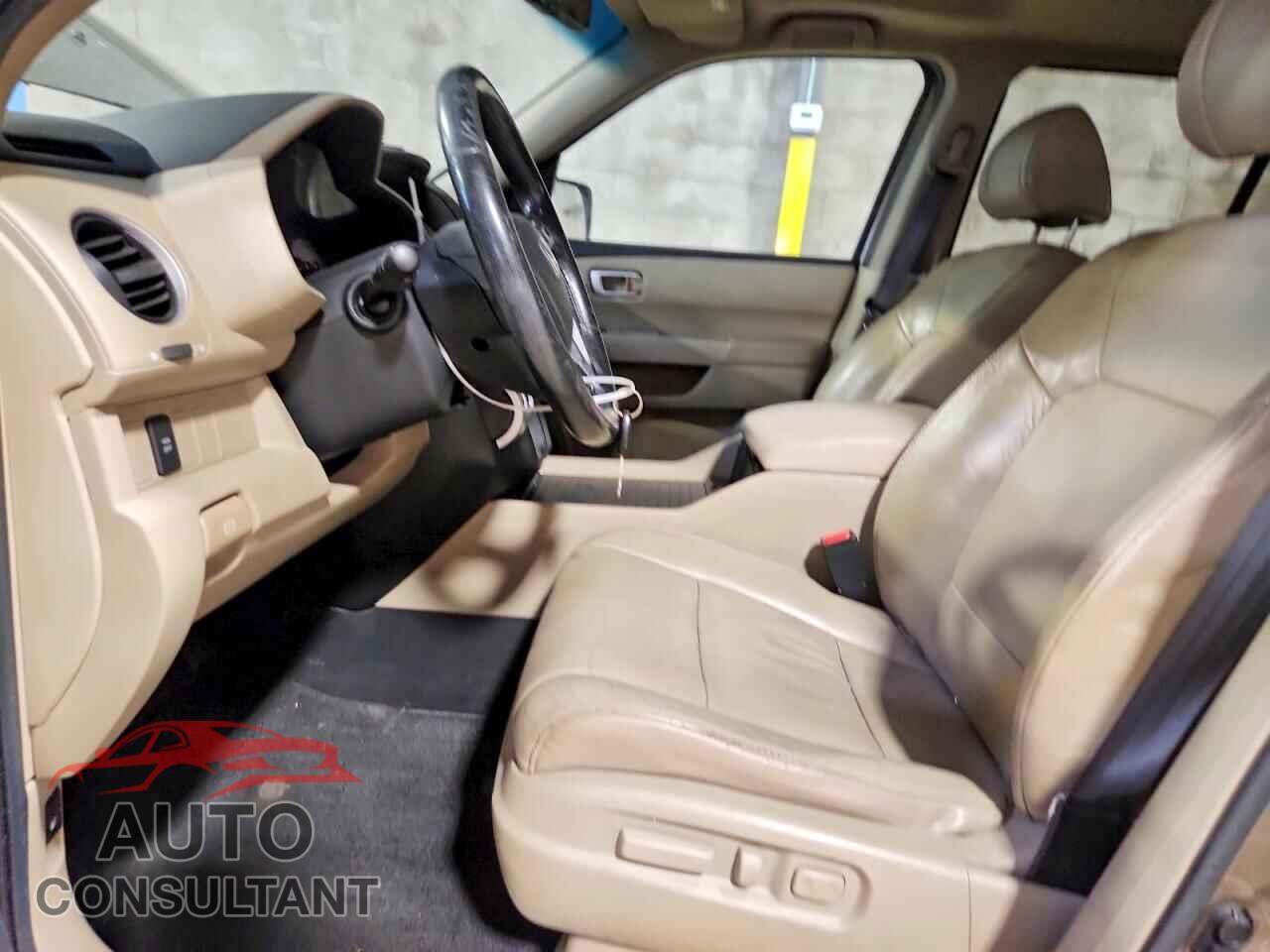 HONDA PILOT 2011 - 5FNYF4H53BB072808