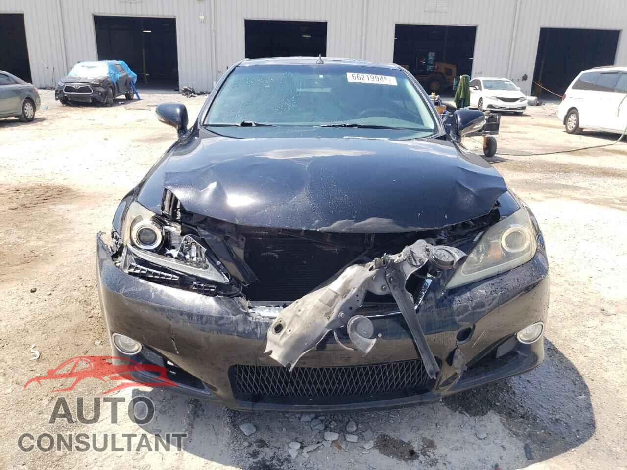 LEXUS IS 2011 - JTHFF2C24B2520516