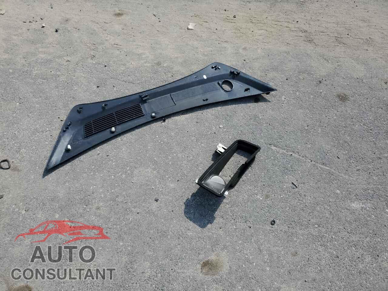 TESLA MODEL 3 2023 - 5YJ3E1EB6PF620720