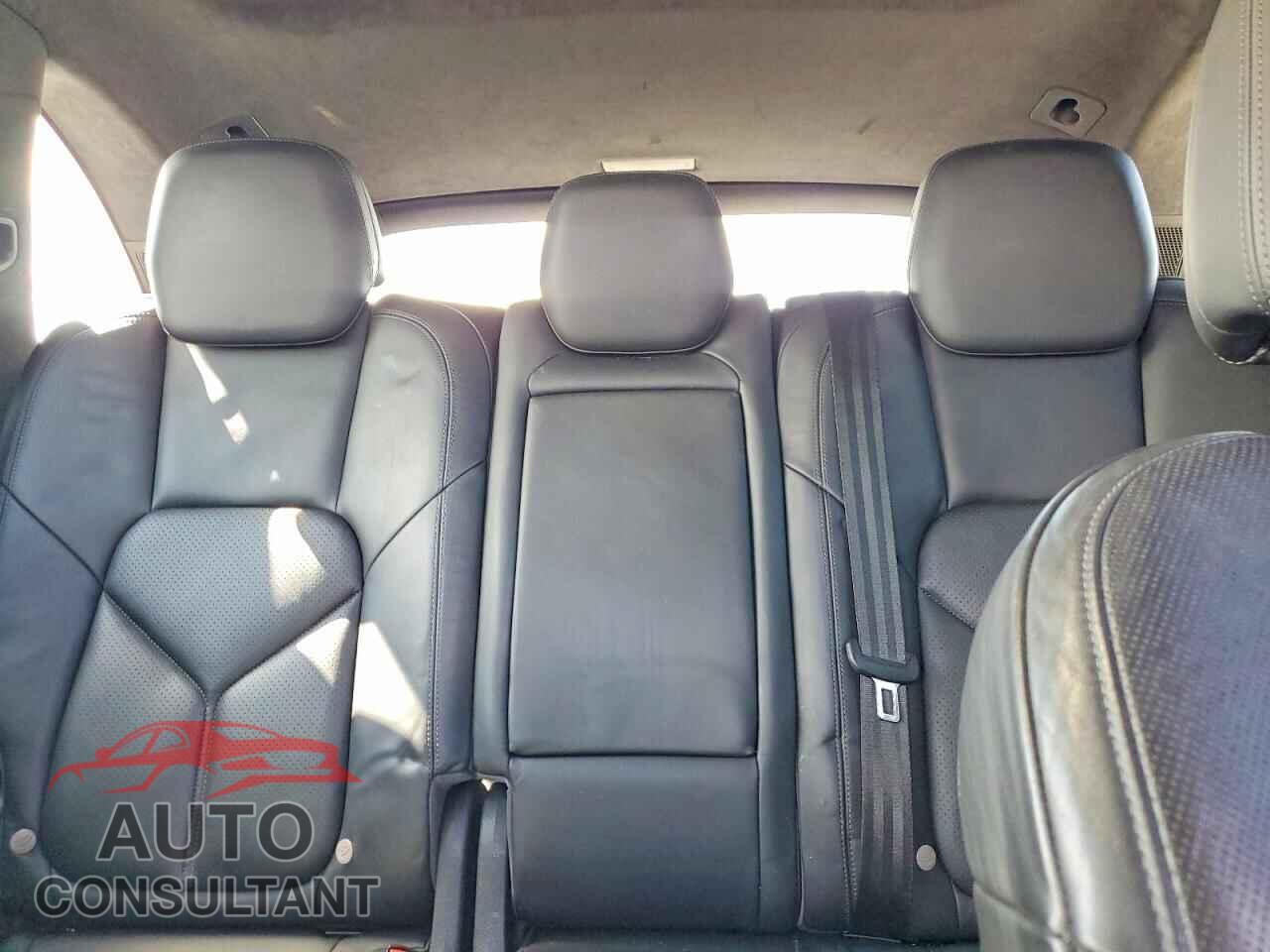 PORSCHE CAYENNE 2013 - WP1AD2A29DLA79269