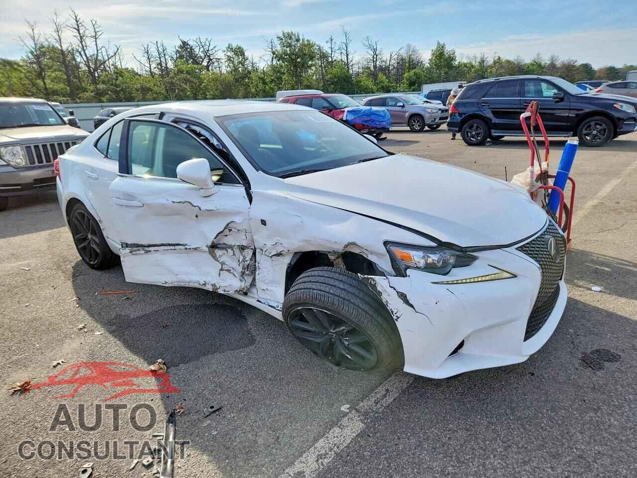 LEXUS IS 2015 - JTHCF1D25F5015990