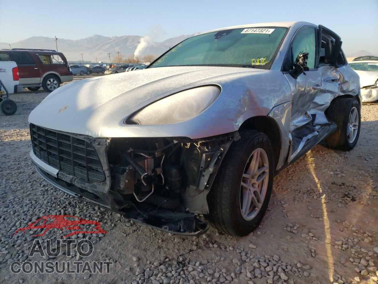 PORSCHE MACAN 2018 - WP1AA2A50JLB01660