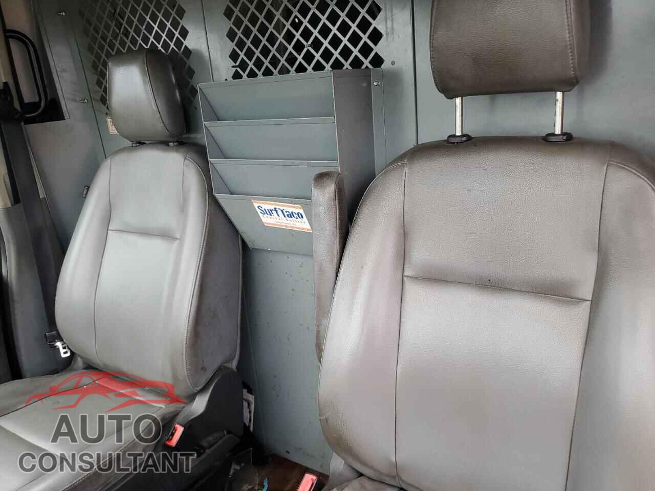 FORD TRANSIT 2018 - 1FTYR2CM4JKB02233