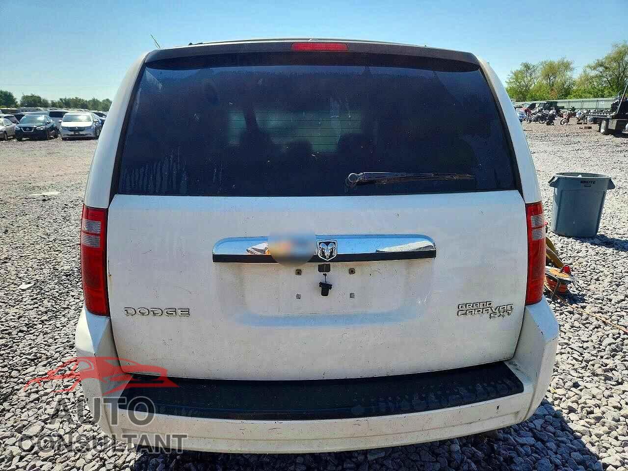 DODGE CARAVAN 2010 - 2D4RN5D15AR445112