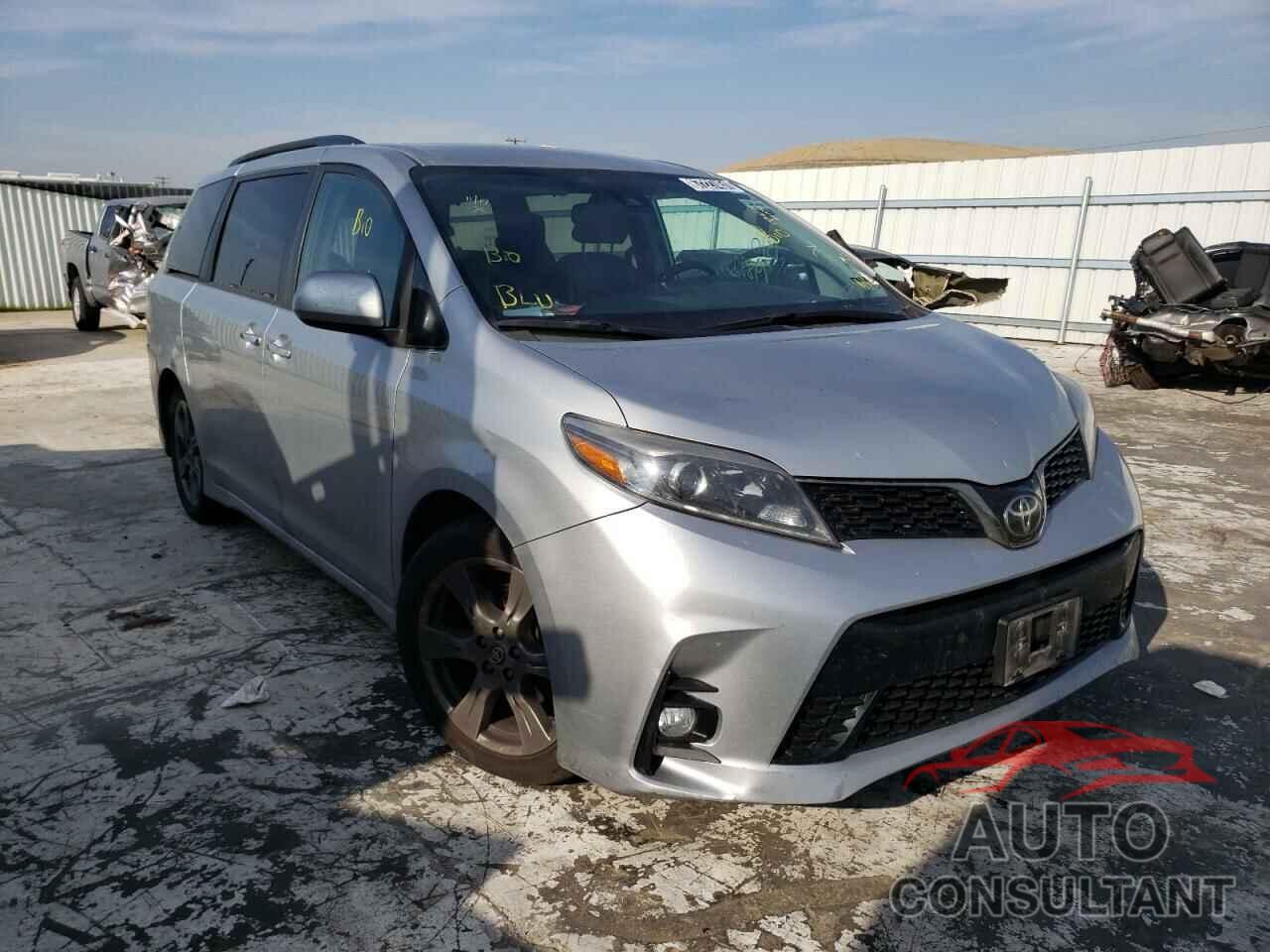 TOYOTA SIENNA 2019 - 5TDXZ3DC3KS985145