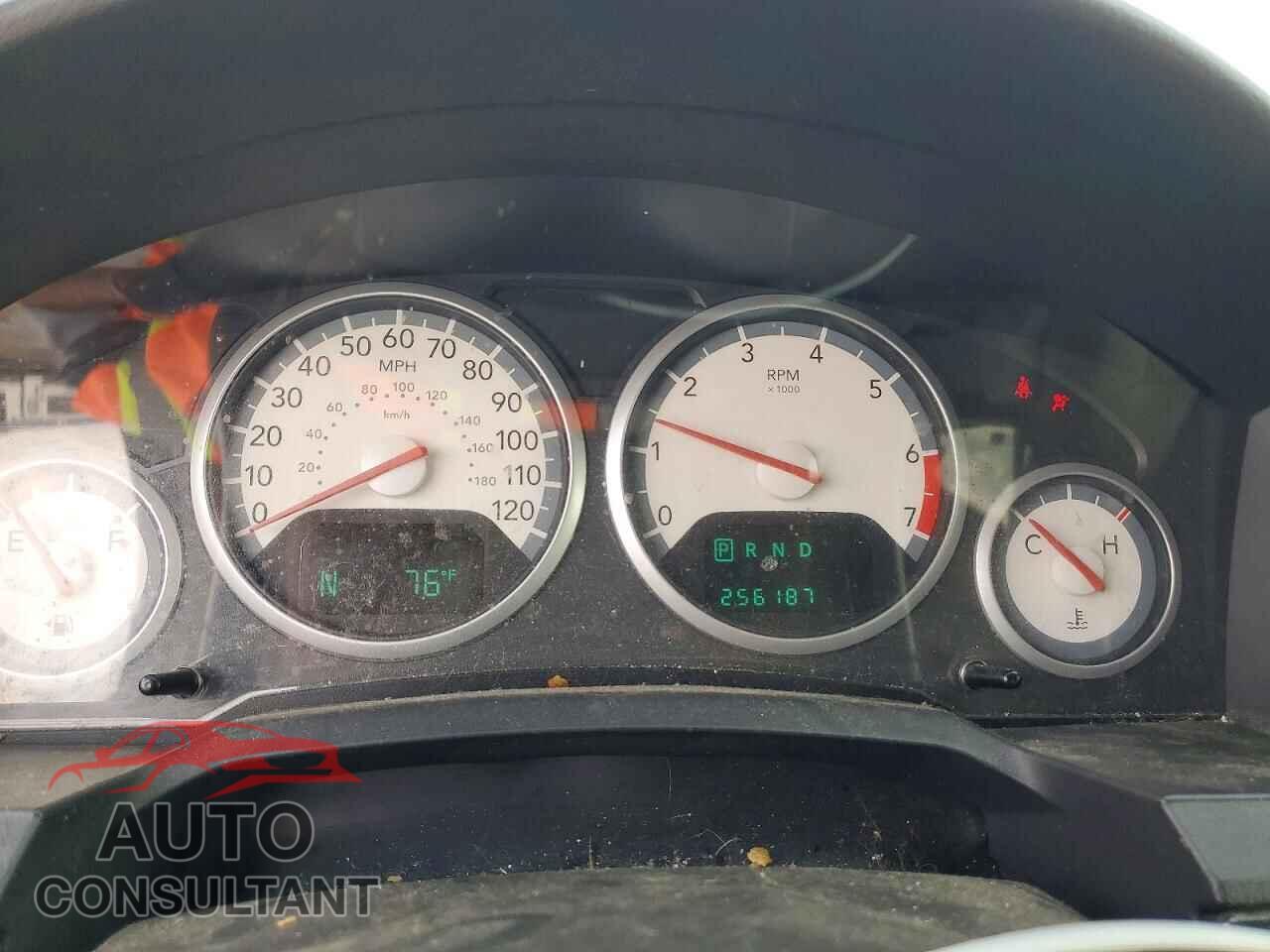 DODGE CARAVAN 2010 - 2D4RN5D11AR107240