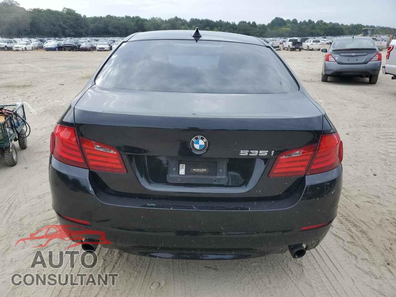 BMW 5 SERIES 2013 - WBAFR7C55DC817840