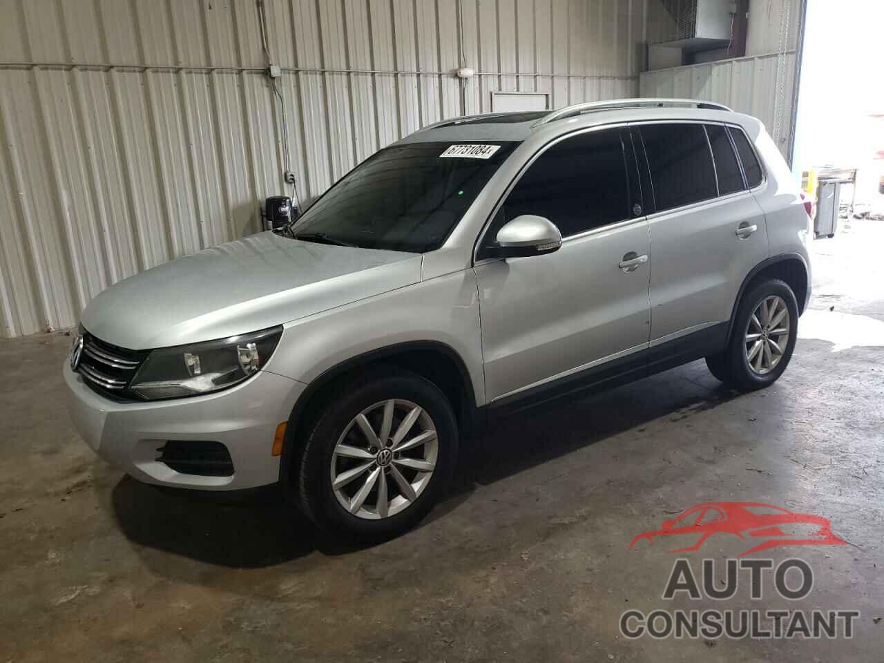 VOLKSWAGEN TIGUAN 2017 - WVGRV7AX1HK002994