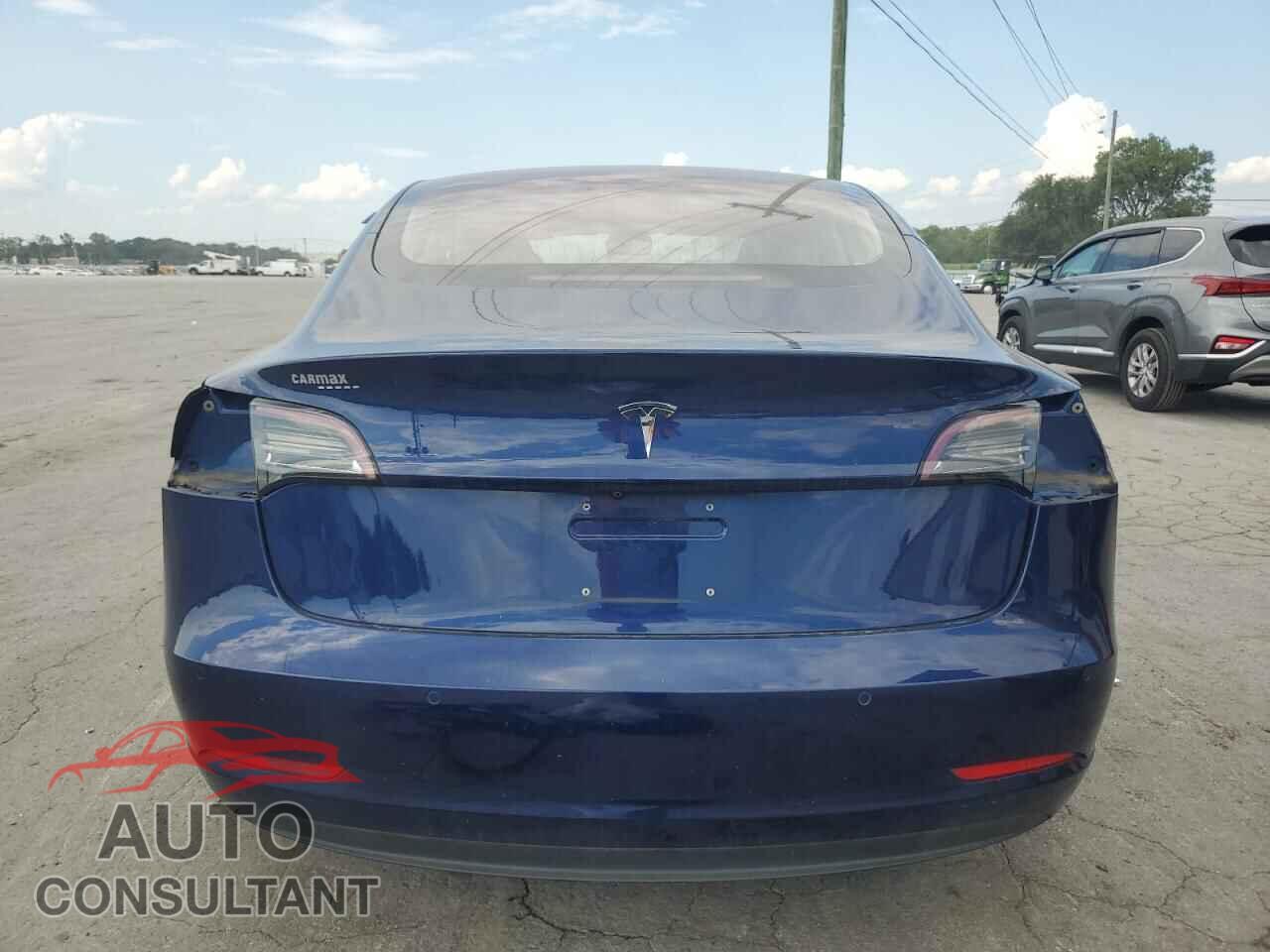 TESLA MODEL 3 2018 - 5YJ3E1EA8JF030887