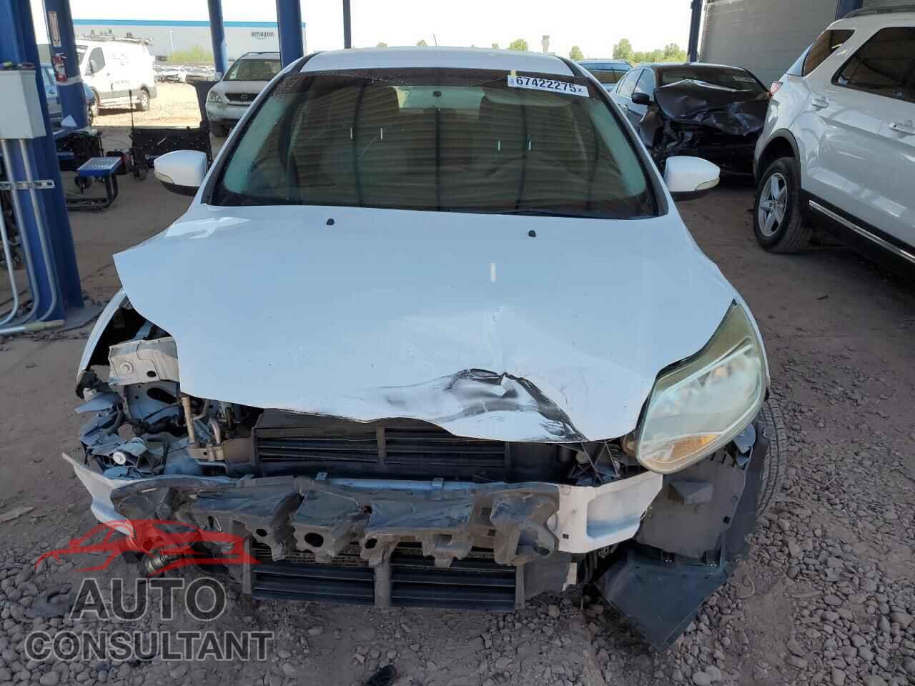 FORD FOCUS 2014 - 1FADP3F22EL453801