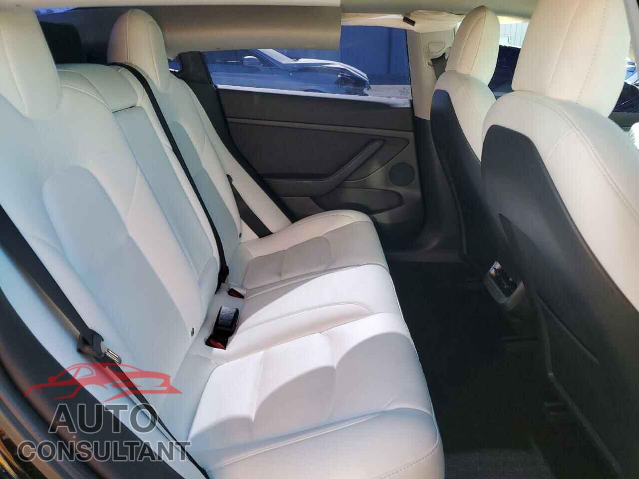 TESLA MODEL 3 2021 - 5YJ3E1EB6MF052044