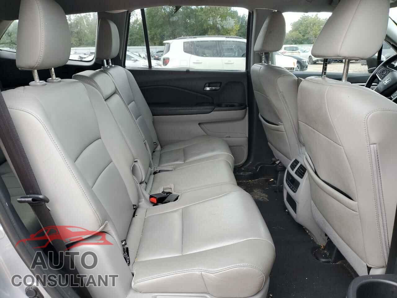 HONDA PILOT 2019 - 5FNYF5H54KB012686