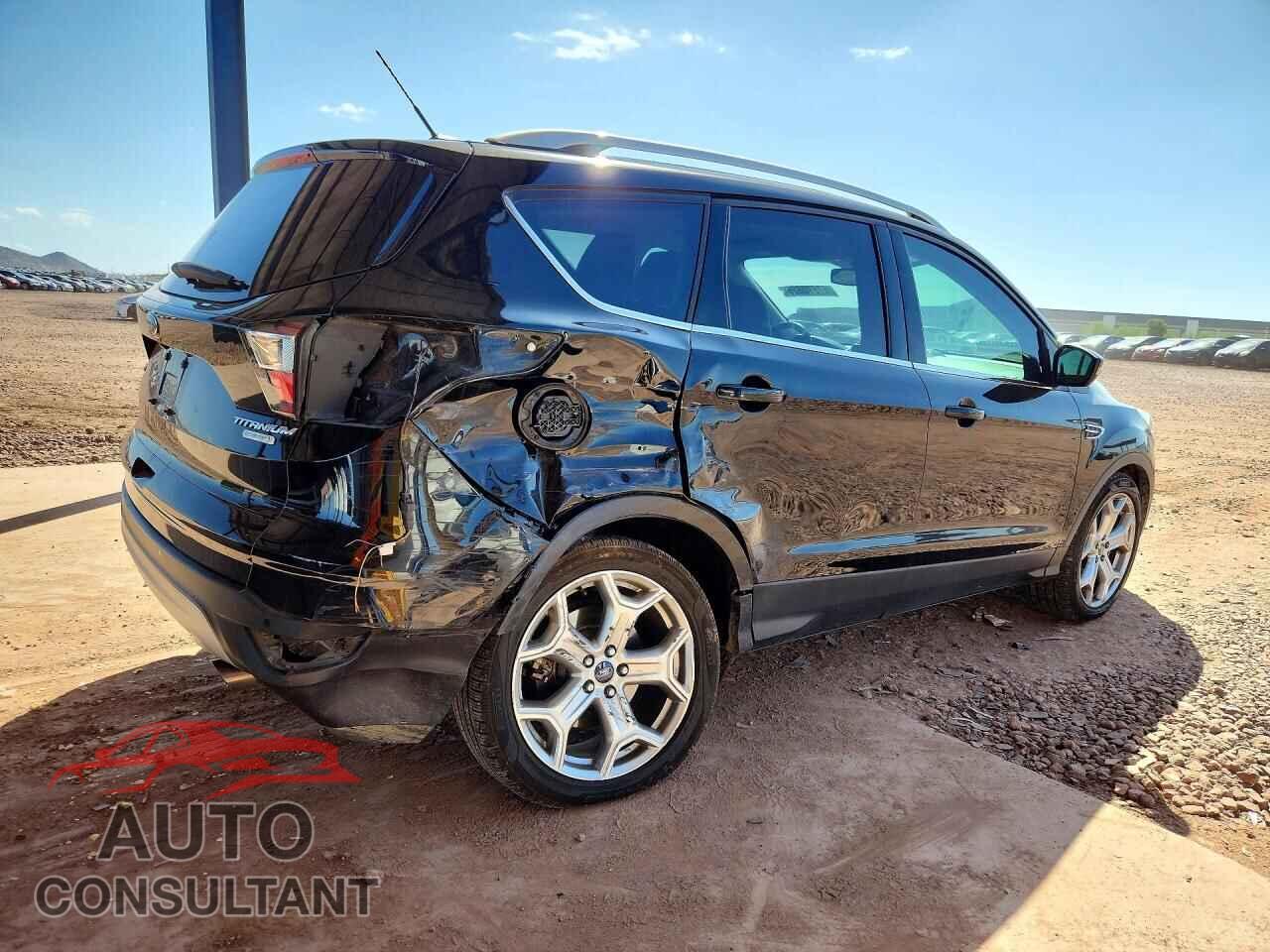 FORD ESCAPE 2017 - 1FMCU0J96HUC02162