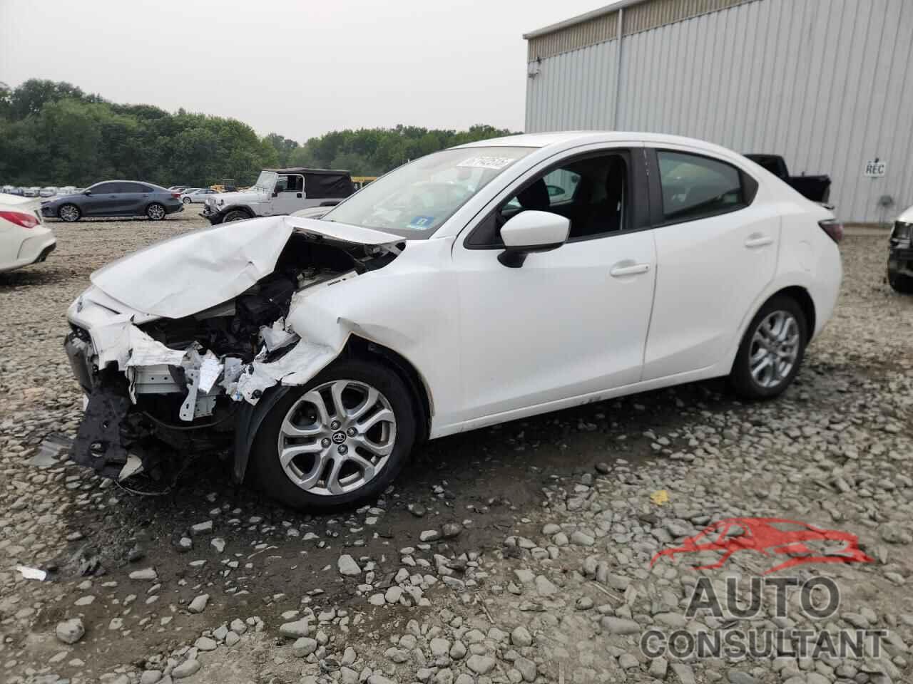 TOYOTA YARIS 2018 - 3MYDLBYV6JY308867