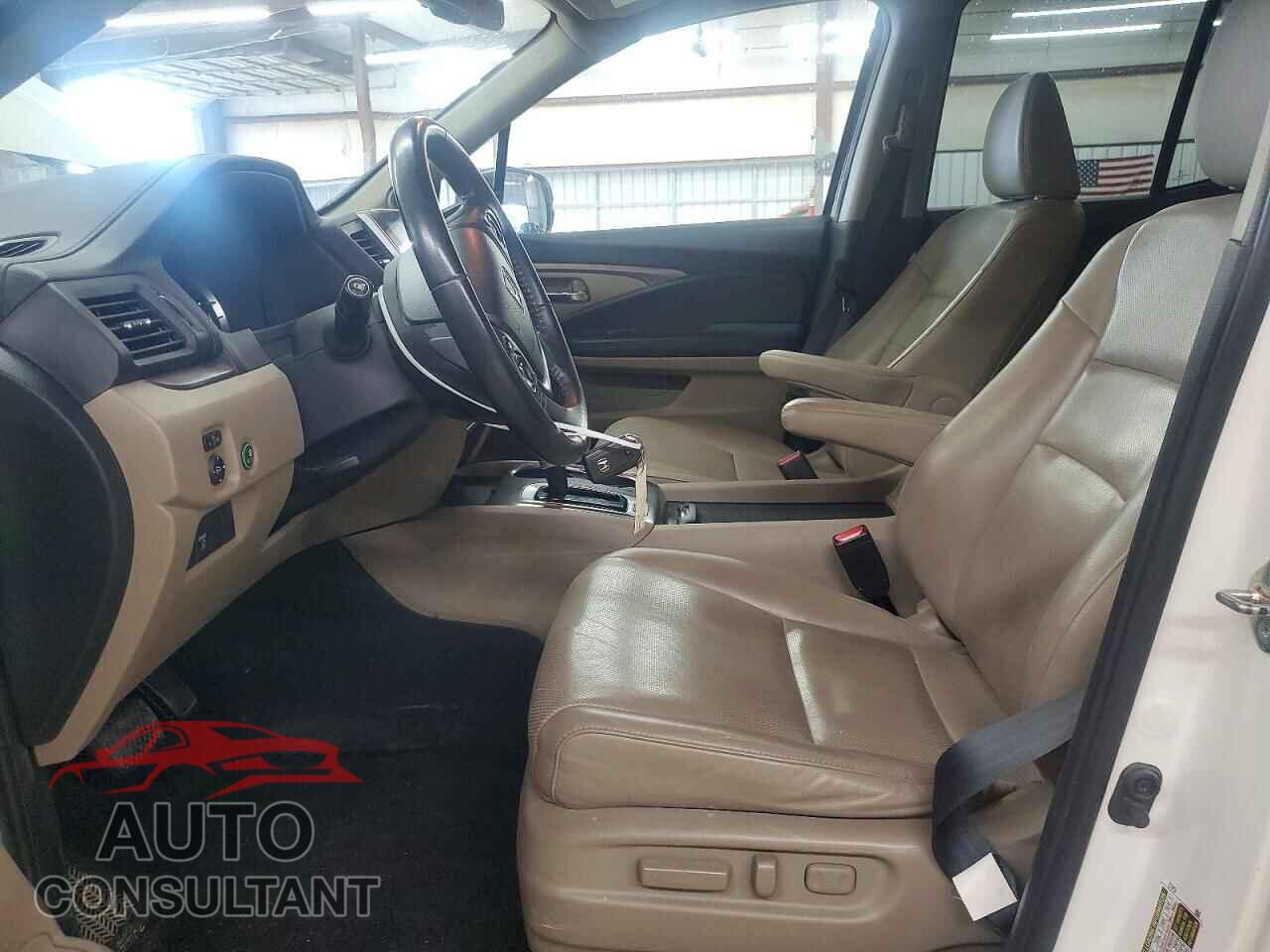HONDA RIDGELINE 2018 - 5FPYK3F60JB002755