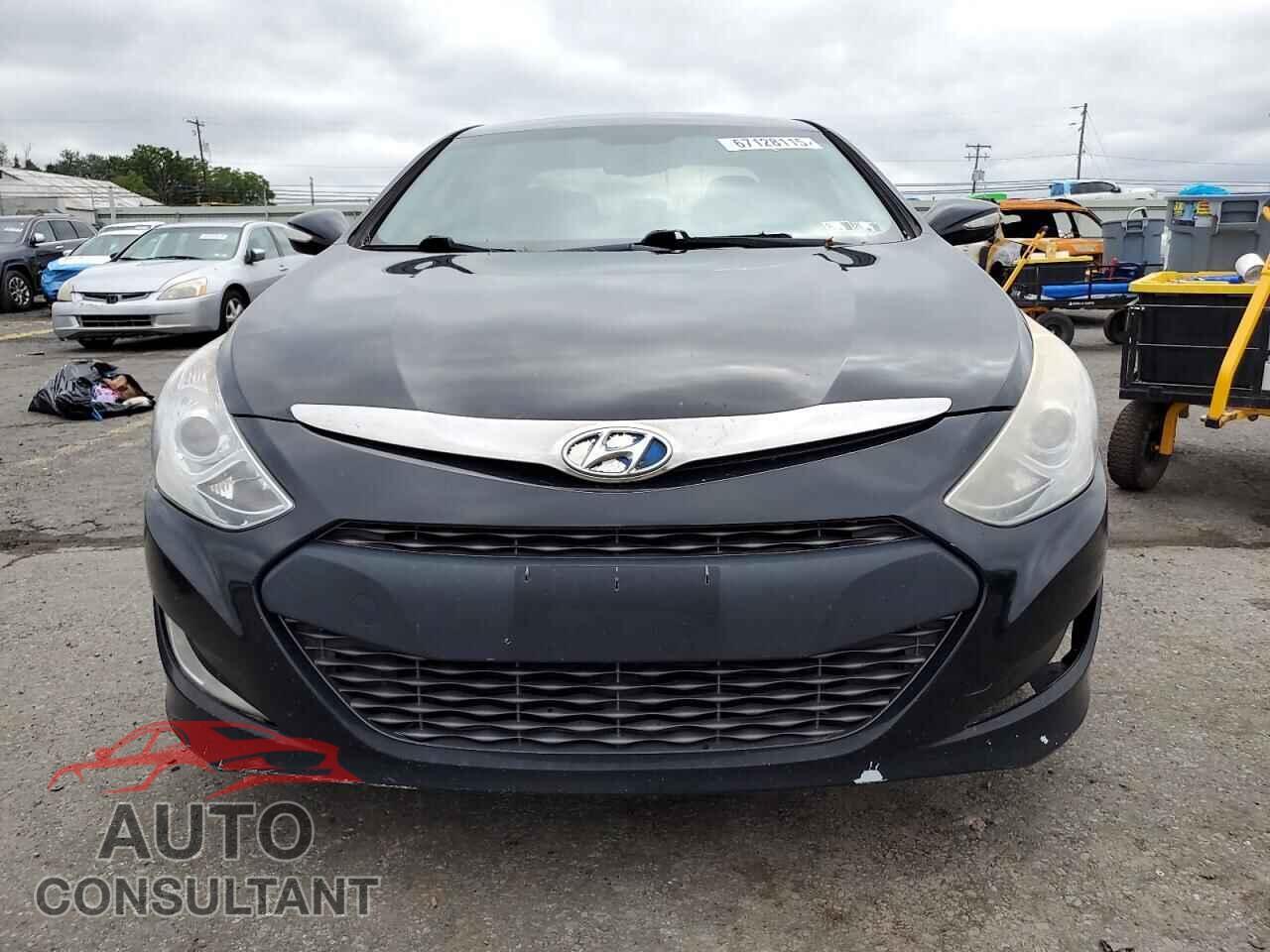 HYUNDAI SONATA 2013 - KMHEC4A47DA099451
