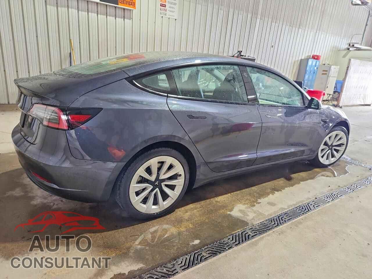 TESLA MODEL 3 2021 - 5YJ3E1EA4MF062272