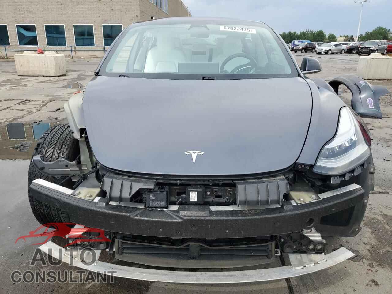 TESLA MODEL 3 2018 - 5YJ3E1EB0JF170196