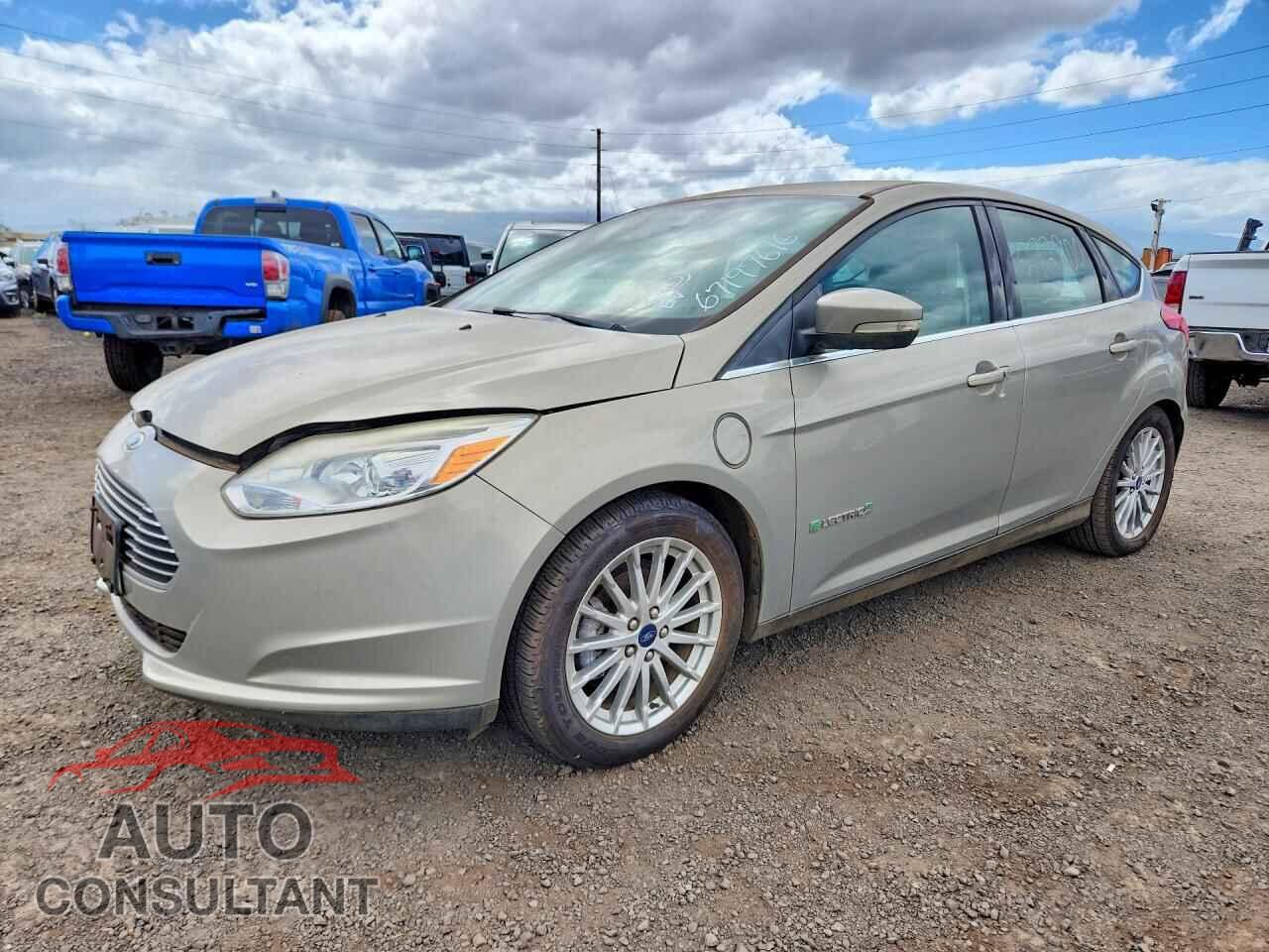 FORD FOCUS 2016 - 1FADP3R44GL372900