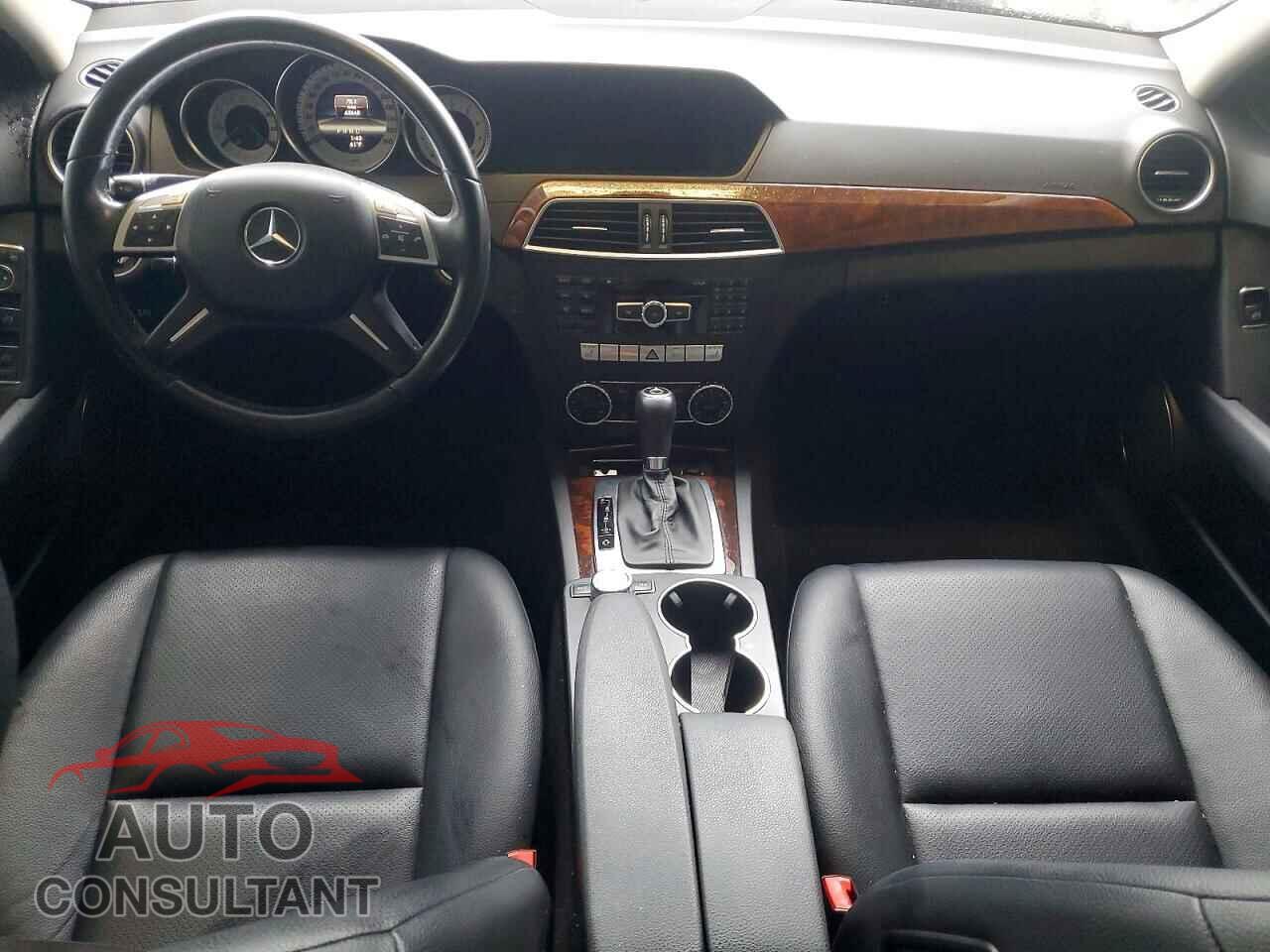 MERCEDES-BENZ C-CLASS 2023 - WDDGF8AB8DA829609