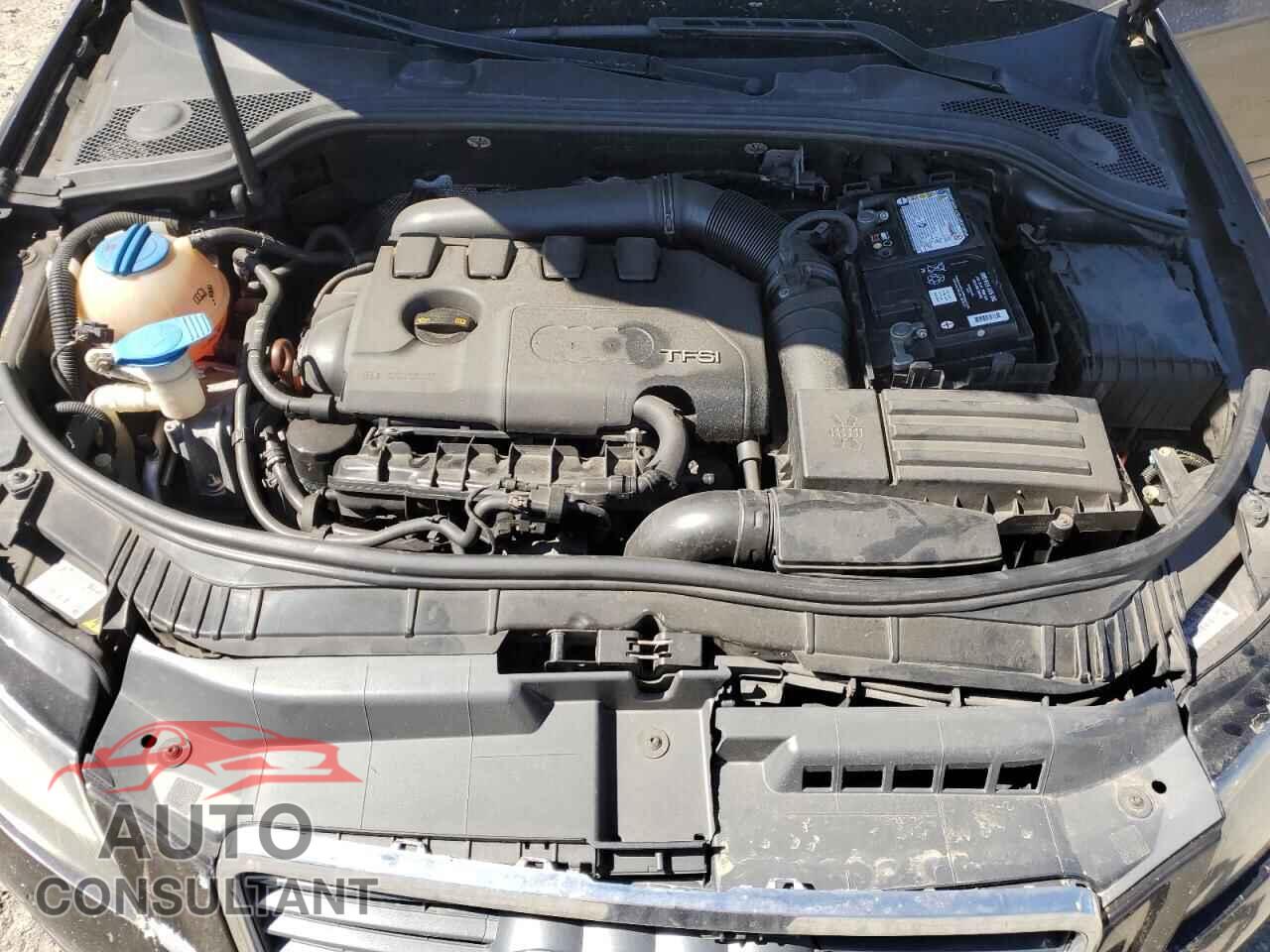 AUDI A3 2010 - WAUMFAFM0AA034383