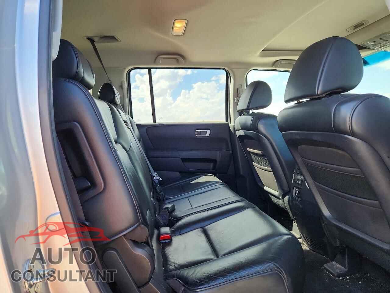 HONDA PILOT 2011 - 5FNYF3H54BB050181
