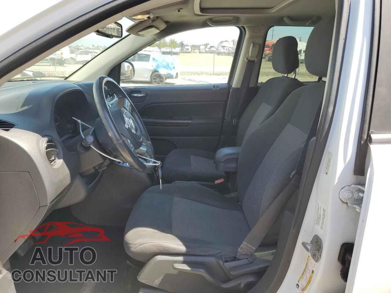 JEEP COMPASS 2011 - 1J4NF1FBXBD281460