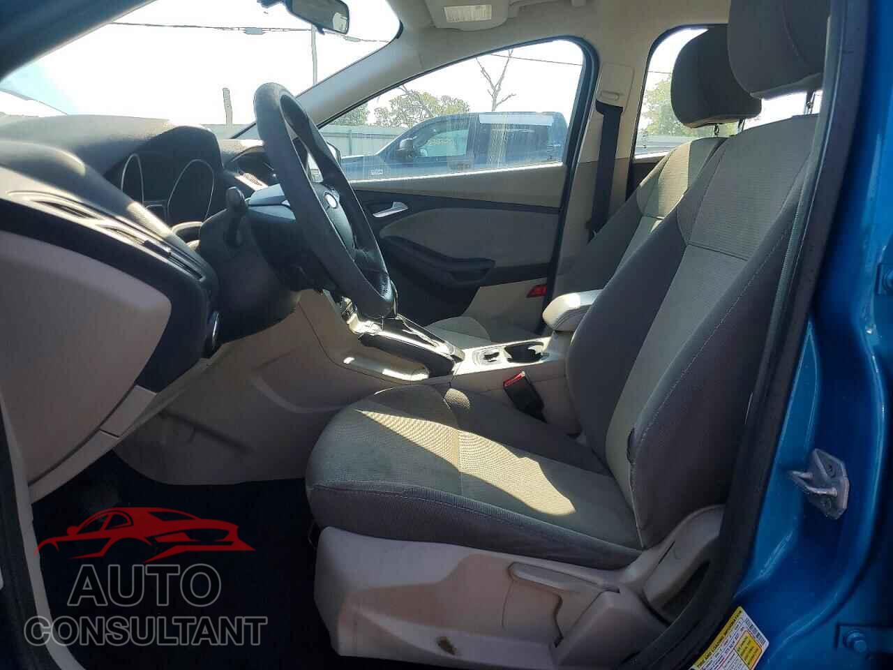 FORD FOCUS 2013 - 1FADP3F29DL372180