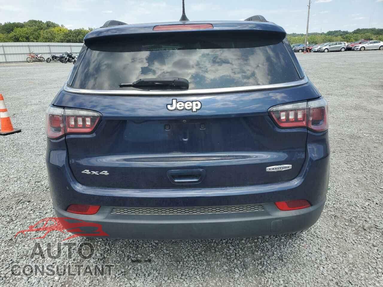 JEEP COMPASS 2018 - 3C4NJDBB2JT458099