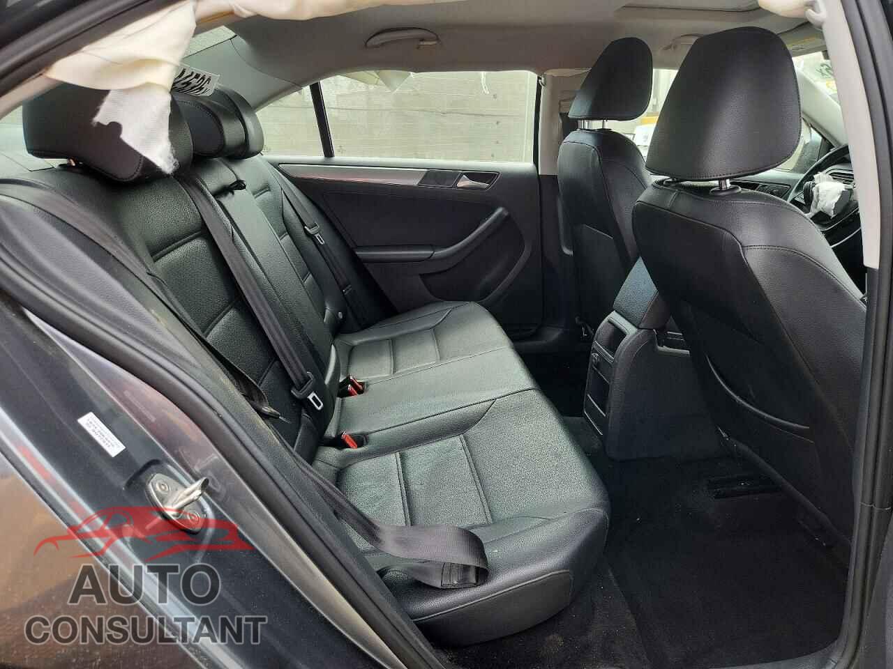 VOLKSWAGEN JETTA 2017 - 3VWDB7AJ7HM314553