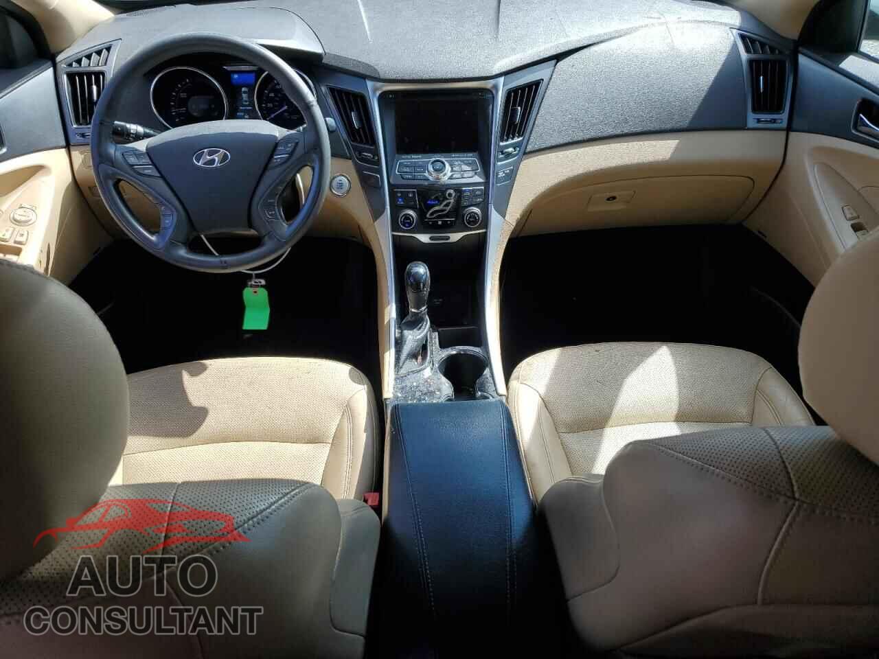 HYUNDAI SONATA 2015 - KMHEC4A40FA128596